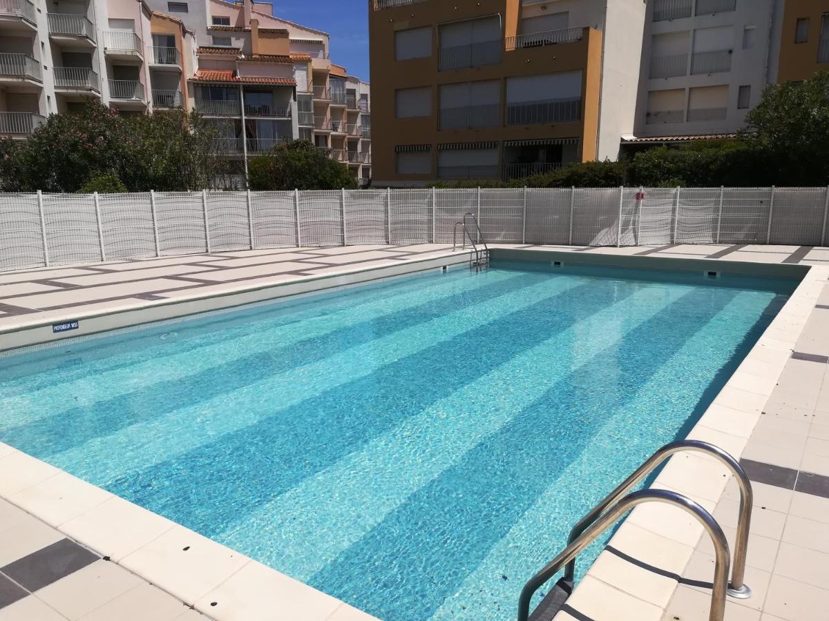 Studio Cabine Vue Port Avec Parking Prive, Piscine, Parc, Boulodrome アグド エクステリア 写真
