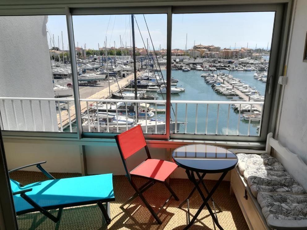 Studio Cabine Vue Port Avec Parking Prive, Piscine, Parc, Boulodrome アグド エクステリア 写真
