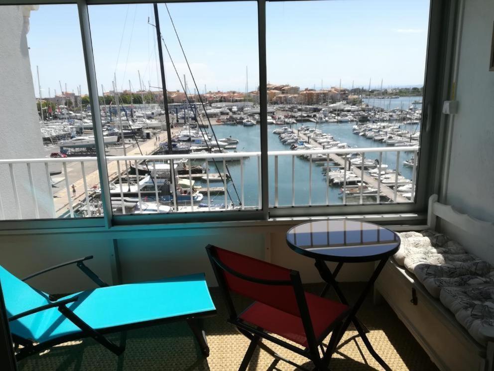 Studio Cabine Vue Port Avec Parking Prive, Piscine, Parc, Boulodrome アグド エクステリア 写真